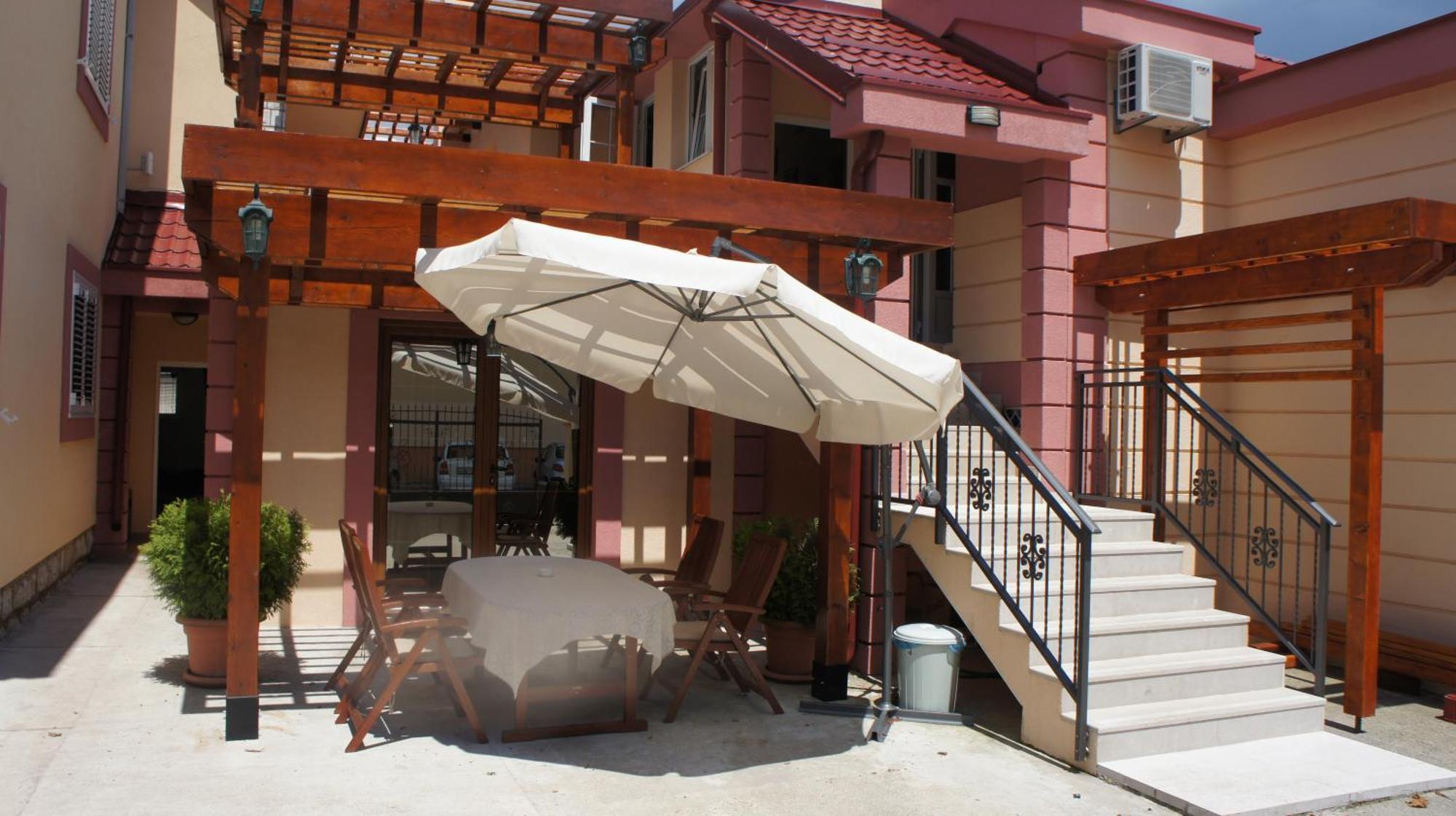Apartments Dragovic Nikšić المظهر الخارجي الصورة