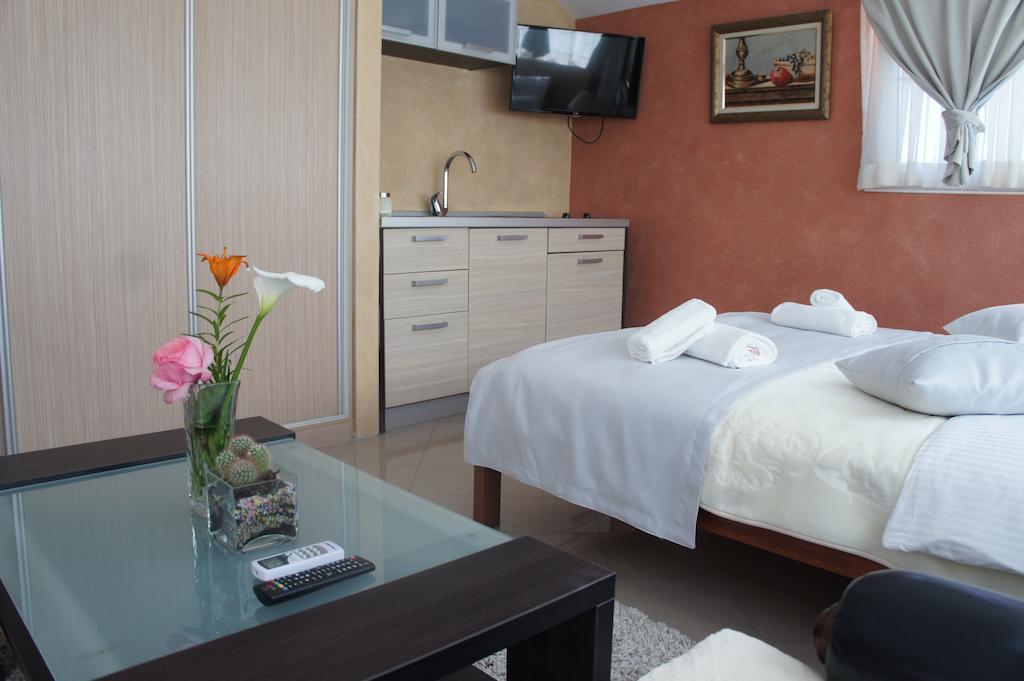 Apartments Dragovic Nikšić الغرفة الصورة