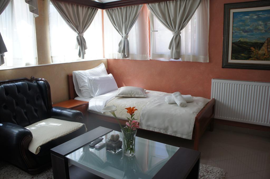 Apartments Dragovic Nikšić الغرفة الصورة